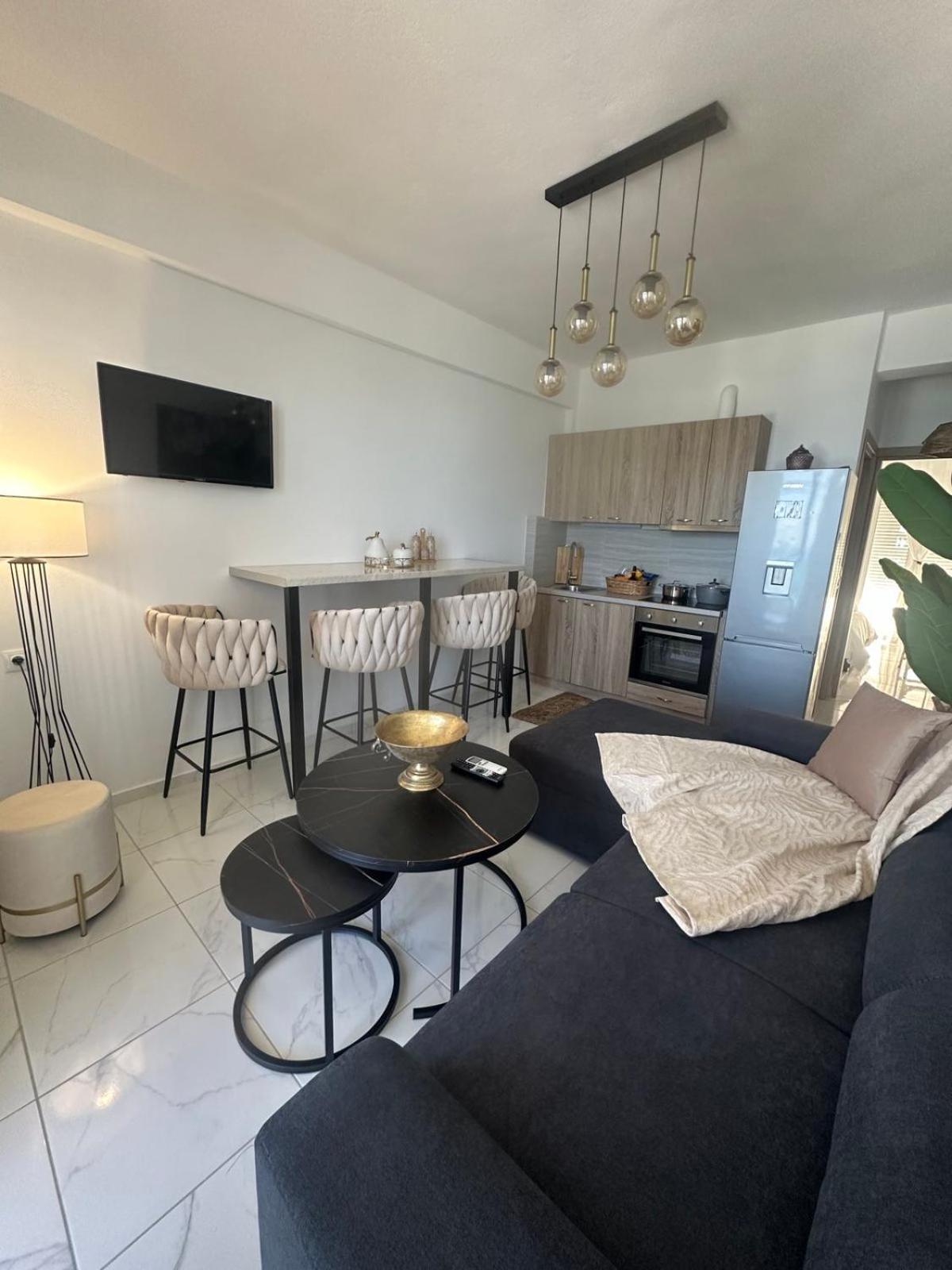 Stella & Eleni Suite With Shared Pool & Open View Kalamaki  Bagian luar foto