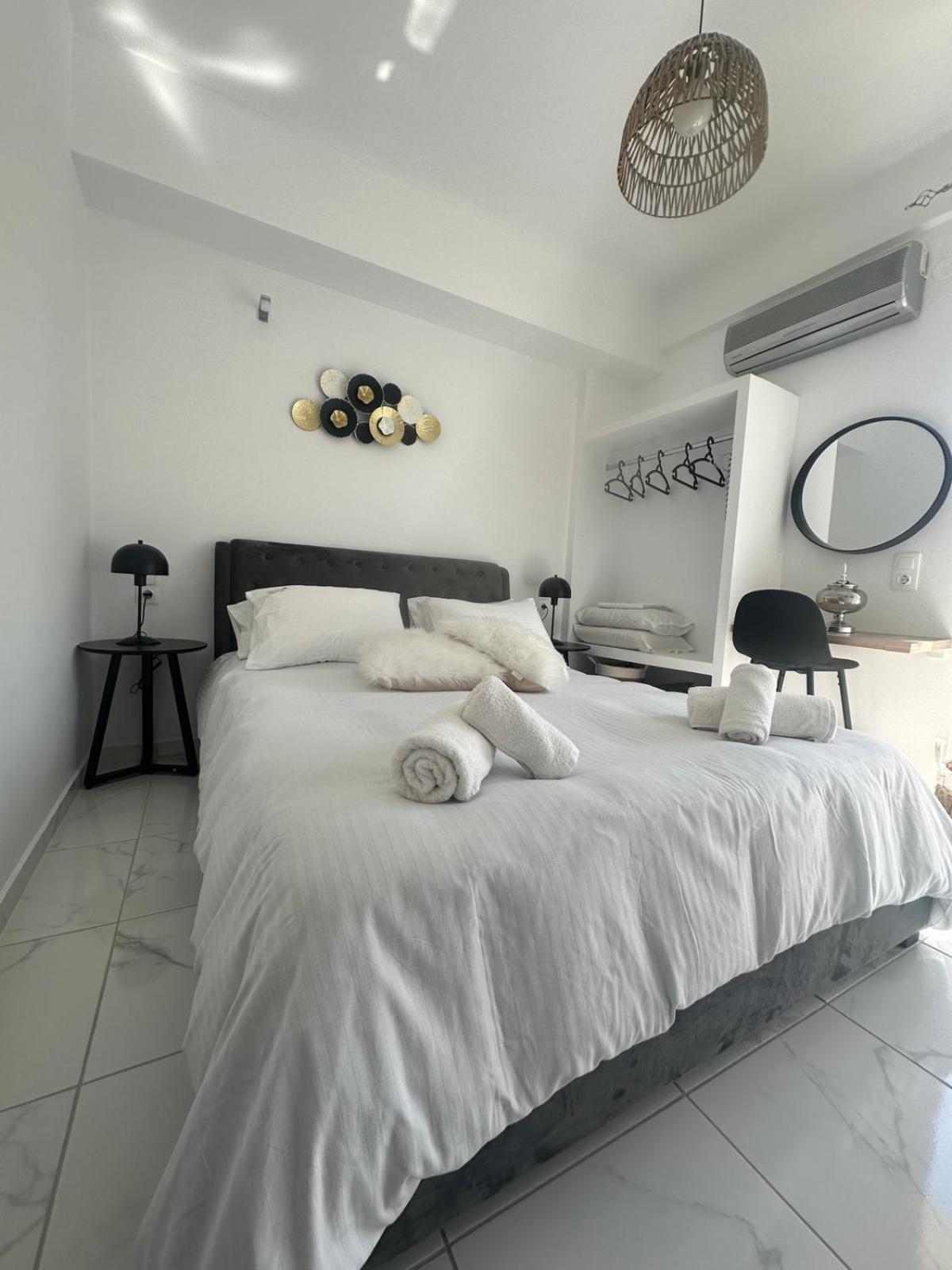 Stella & Eleni Suite With Shared Pool & Open View Kalamaki  Bagian luar foto