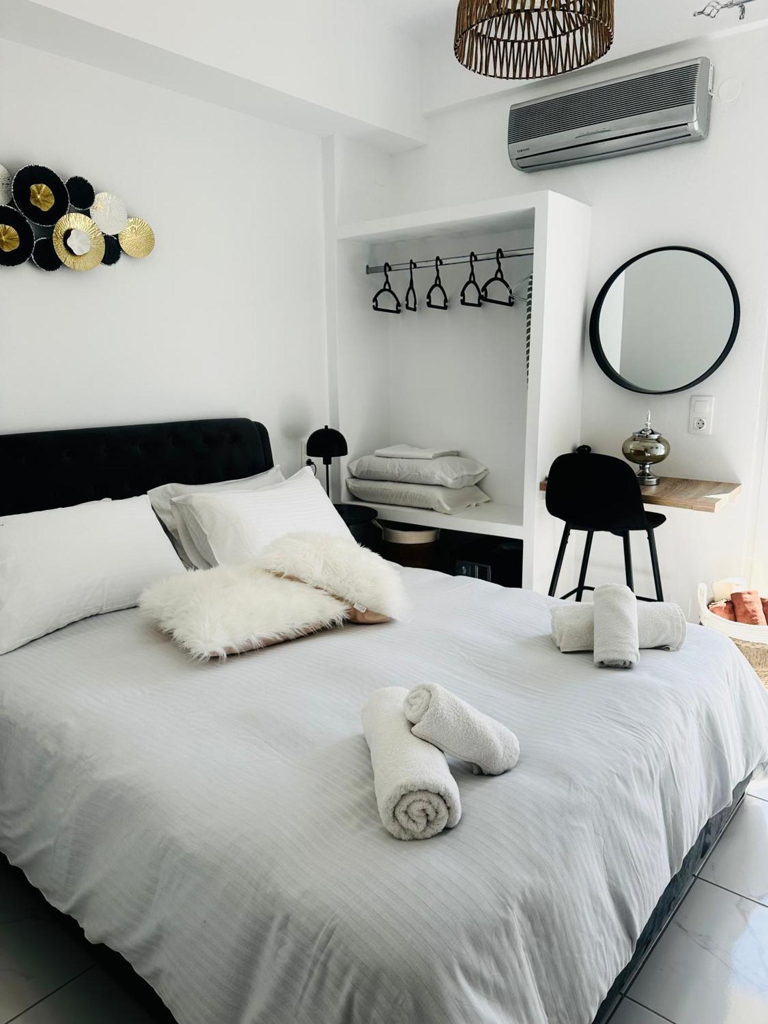 Stella & Eleni Suite With Shared Pool & Open View Kalamaki  Bagian luar foto