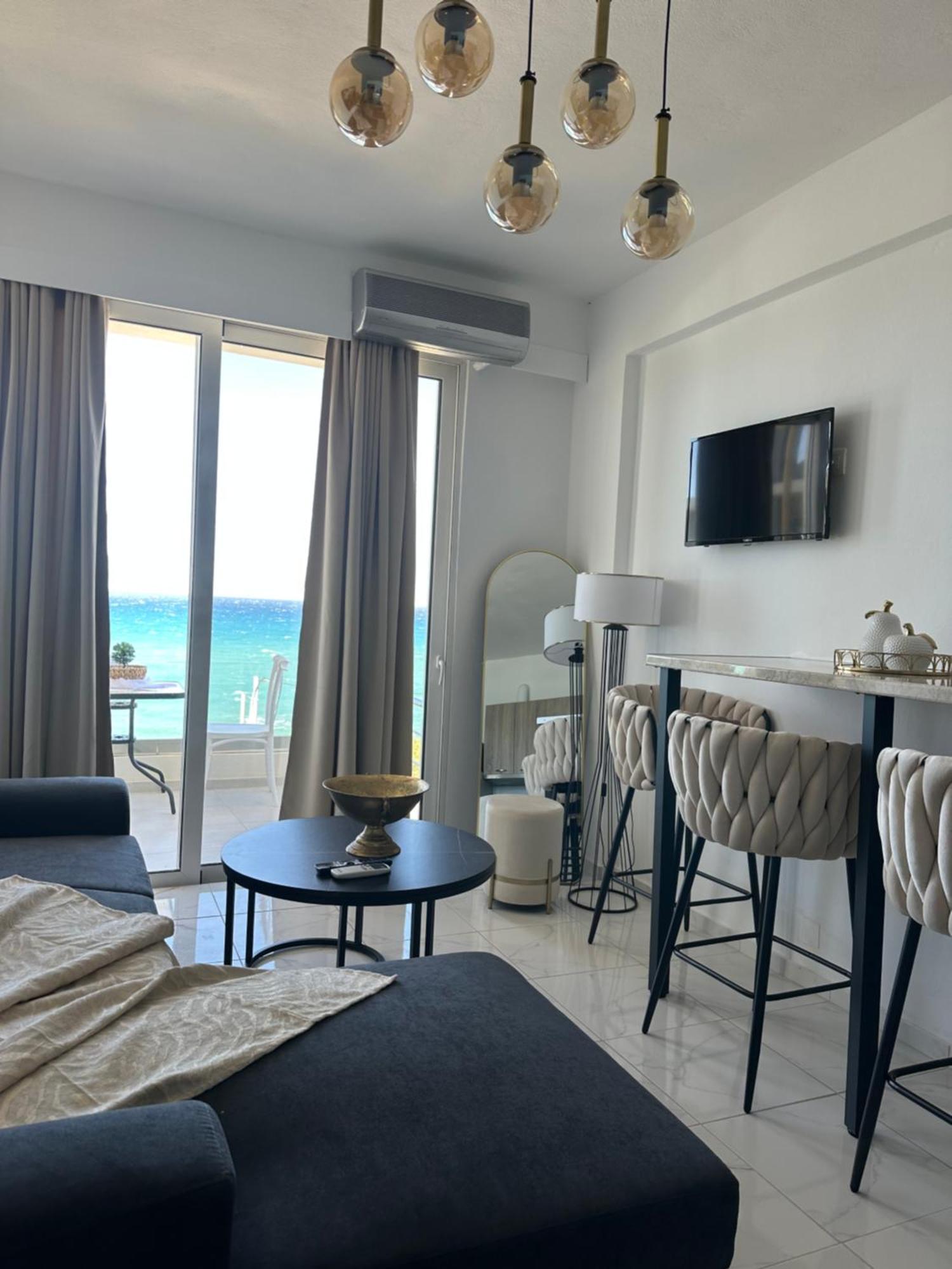 Stella & Eleni Suite With Shared Pool & Open View Kalamaki  Bagian luar foto